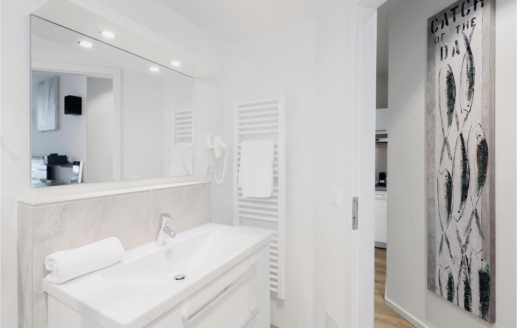Amazing Apartment In Luebeck Travemuende With Wifi Zewnętrze zdjęcie